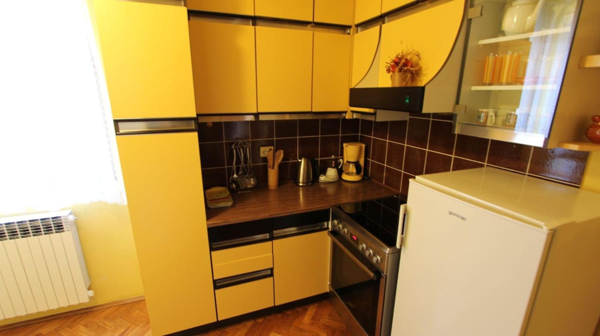 Apartment Studio Ljutic Малинска Экстерьер фото